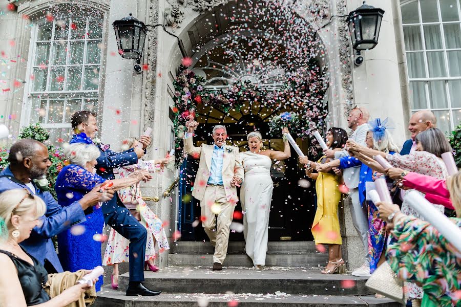 Fotografo di matrimoni Genevieve H (queenbeaphotos). Foto del 27 settembre 2023