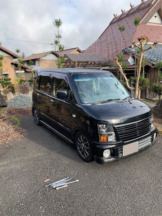 しんちゃんさんが投稿したワゴンr RR・ぶつけた姿で現れ・レンタルを私物化されに関するカスタム事例の投稿画像1枚目