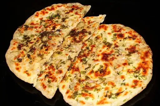 Stuffing Aloo Kulcha