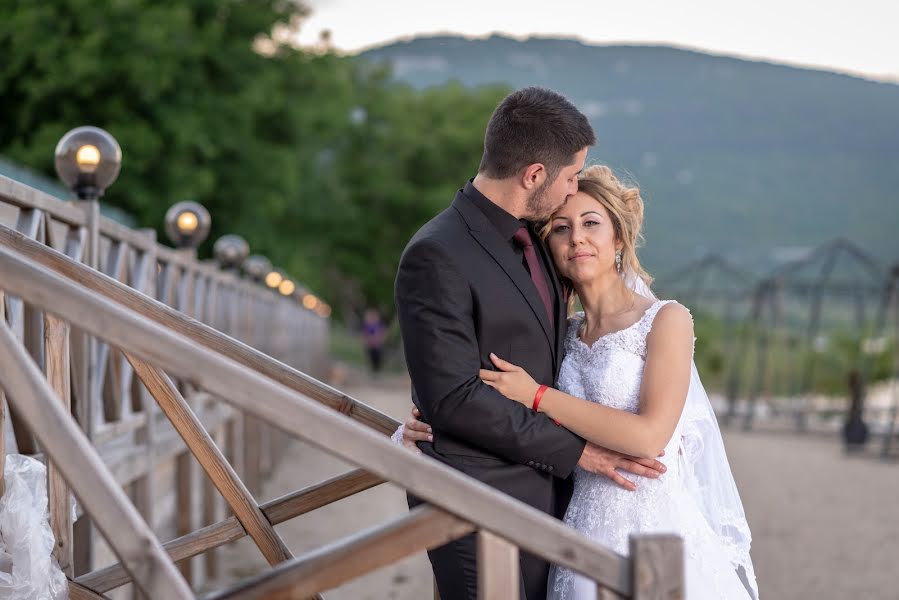 Jurufoto perkahwinan Nikolay Nikolov (flexito). Foto pada 15 Julai 2019