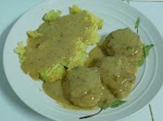 Chicken Meatballs in Cream Sauce (Tefteli) was pinched from <a href="http://thailand1dollarmeals.com/recipe/chicken-meatballs-in-cream-sauce-tefteli/" target="_blank" rel="noopener">thailand1dollarmeals.com.</a>