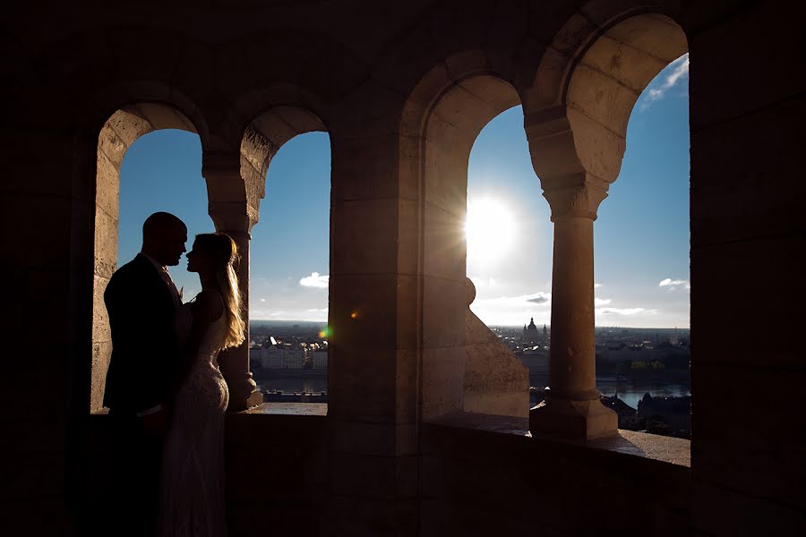 Hochzeitsfotograf Bence Pányoki (panyokibence). Foto vom 16. Februar 2022