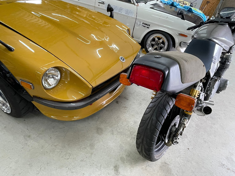 フェアレディZのGSX750S KATANA・510ブルーバード・サニトラに関するカスタム事例の投稿画像3枚目