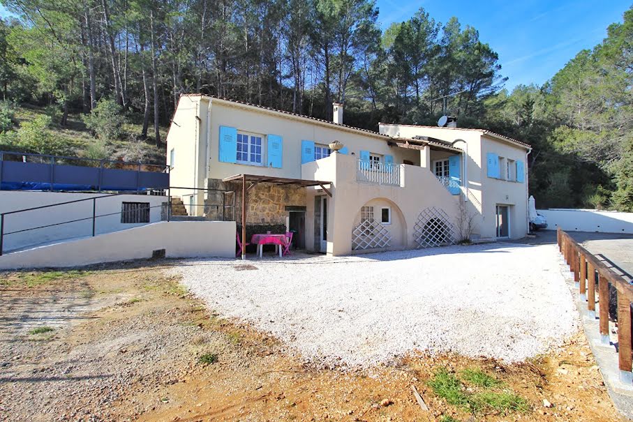 Vente maison 5 pièces 139 m² à Taradeau (83460), 380 000 €