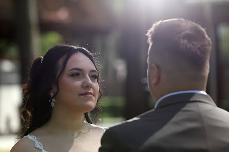 Fotografer pernikahan Gyula Boros (borosgyula). Foto tanggal 3 September 2023
