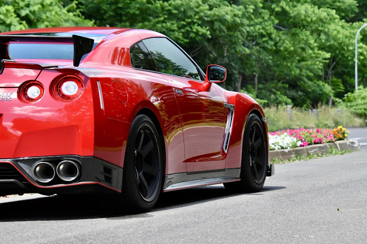 NISSAN GT-Rの京極町ふきだし公園・丘の上のレストランPomme・羊蹄山・夏っぽい・緑を求めてに関するカスタム事例の投稿画像29枚目