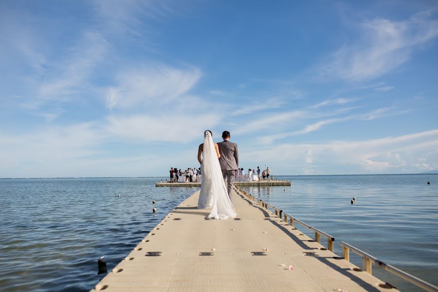 Fotógrafo de bodas Chumpon Hongkhiab (eddphotographer). Foto del 1 de octubre 2017