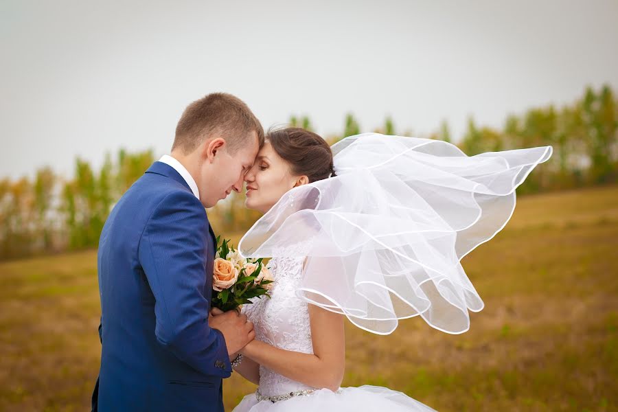 Hochzeitsfotograf Yuliya Nikitina (juliyaniki). Foto vom 6. Januar 2016