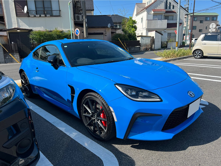 GR86のヌルテカボディ・ブライトブルーⅡ・コーティング施工・エコダイヤキーパー・KeePerに関するカスタム事例の投稿画像3枚目