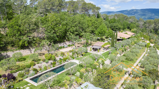 Property with pool and garden 3