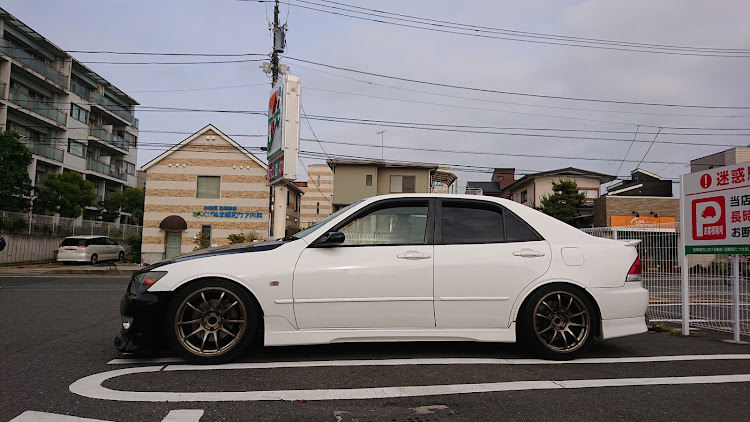 アルテッツァのホイールリペア完了・ドアミラー塗装完了・鳥Pに関するカスタム事例の投稿画像8枚目
