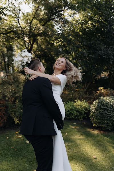 Fotógrafo de casamento Elena Belyakova (helenabelyakova). Foto de 8 de abril