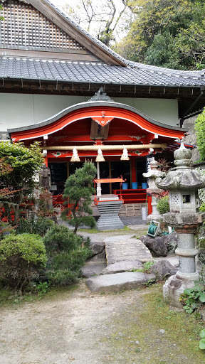 石鎚神社