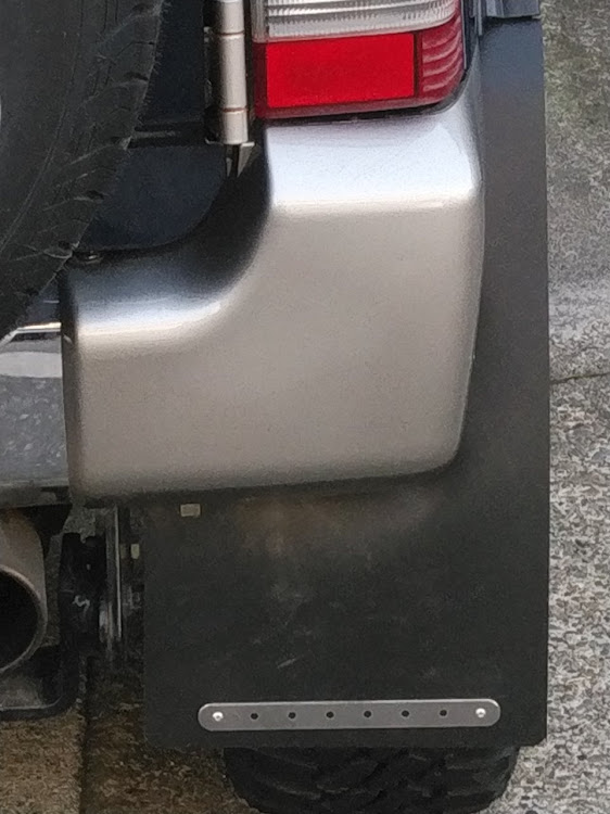 パジェロミニの自作泥除けに関するカスタム事例の投稿画像3枚目