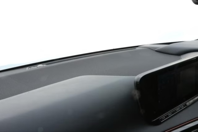 MIRAIの愛車のこだわりスピーカーが観てみたいに関するカスタム事例の投稿画像4枚目
