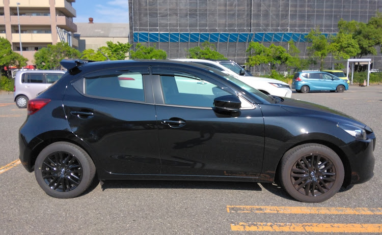 MAZDA2のMAZDA2・15MB・ブレーキダスト酷いに関するカスタム事例の投稿画像1枚目