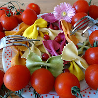 farfalle con il pomodoro e fantasia di 