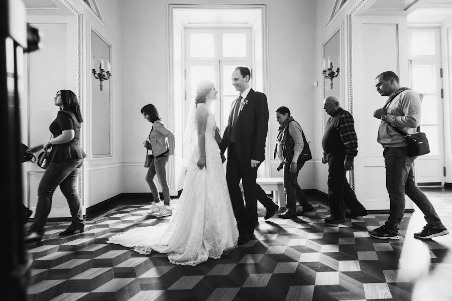 結婚式の写真家Aleksandr Komzikov (komzikov)。2016 6月18日の写真