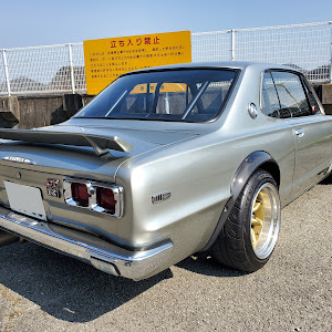 スカイライン C10