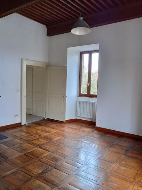 Location  appartement 3 pièces 58 m² à La Roche-sur-Foron (74800), 1 220 €