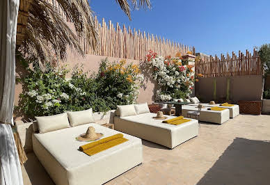 Riad avec terrasse et piscine 4