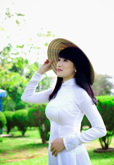Huỳnh Thị Kim Chung hiện đang theo học năm thứ nhất tại Cao đẳng thực hành FPT Polytechnic Tây Nguyên, ngành QTKD - Marketing & Bán hàng.