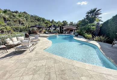 Villa with pool and terrace 3