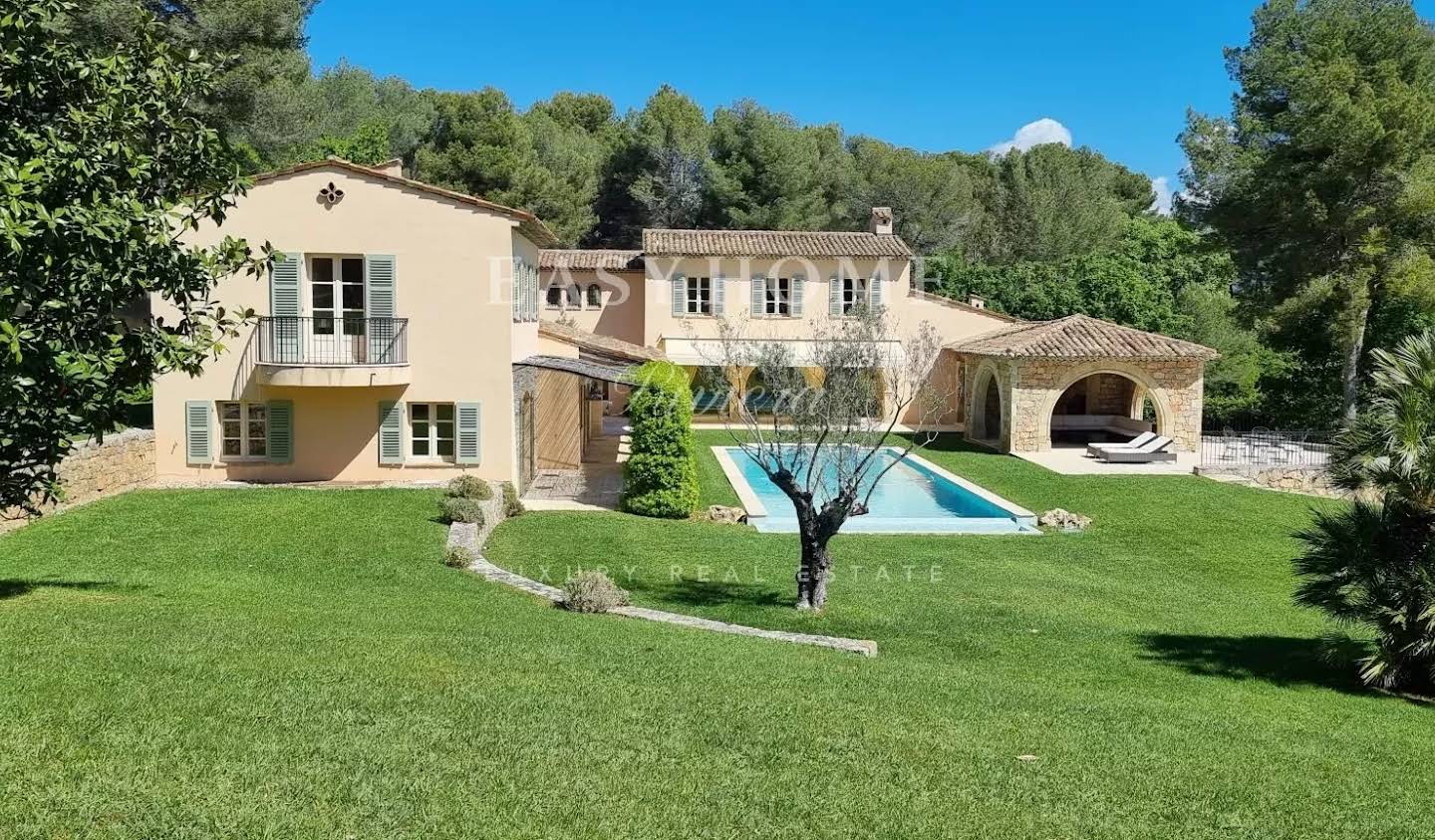 Villa with pool and terrace Mougins