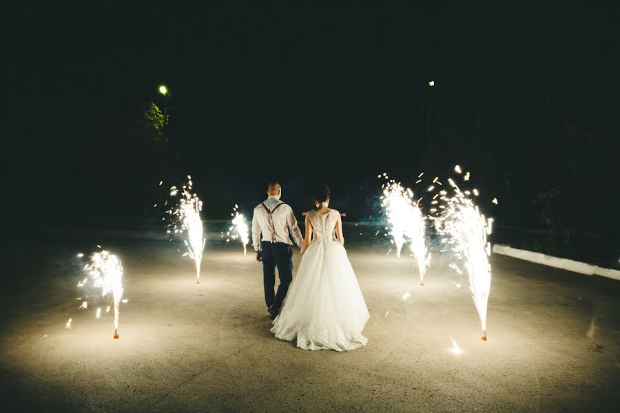 Fotografo di matrimoni Albina Yakubova (albinayakubova). Foto del 1 novembre 2016