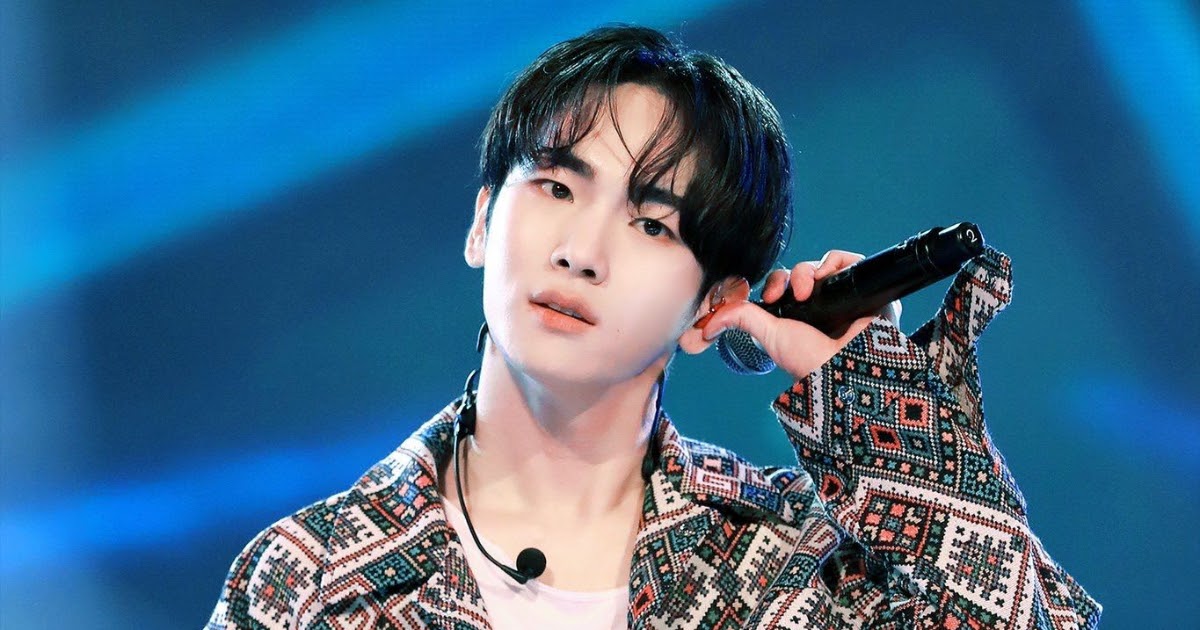 SHINee's Key's Blue Hair Sparks Trend Among Fans - wide 6