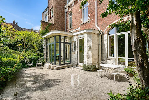 House 4