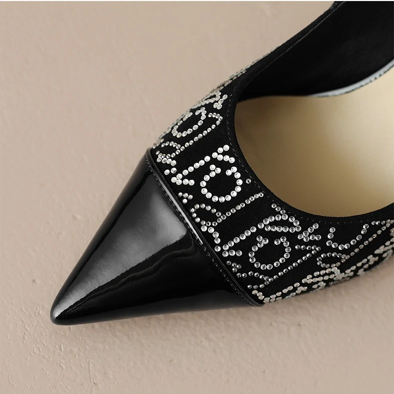 Title 5, Elegante Damen Pumps mit feinem Absatz, spitzer...