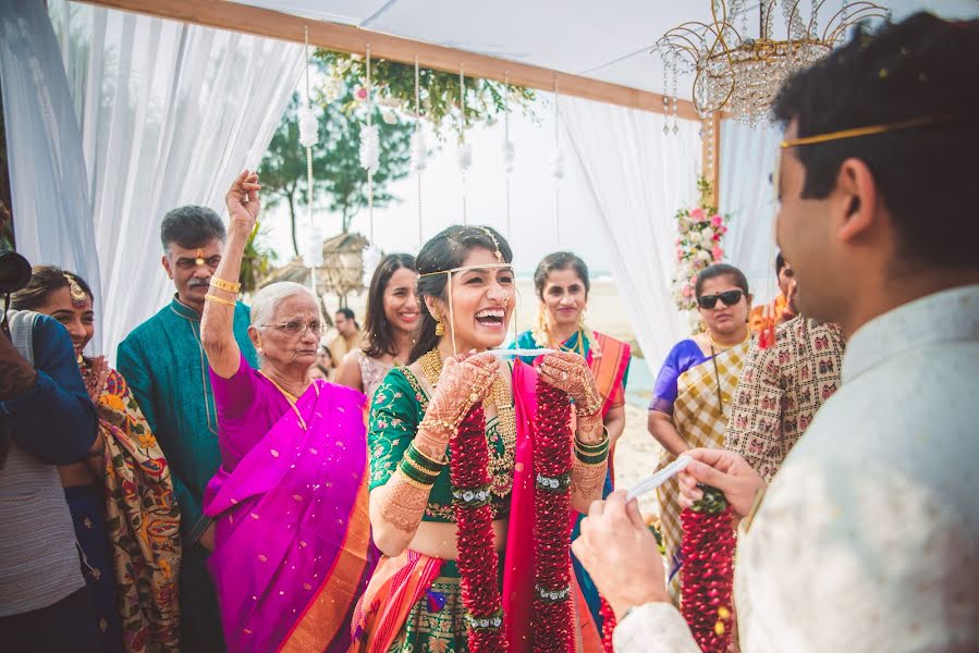 Fotógrafo de casamento Aditya Mahagaonkar (aditya190959). Foto de 18 de abril 2019