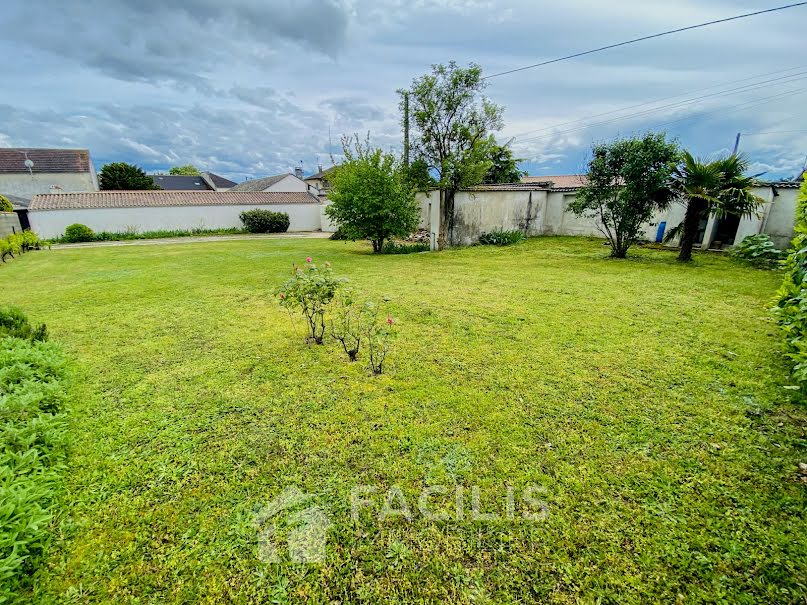 Vente terrain  929 m² à Châteauneuf-sur-Charente (16120), 42 500 €