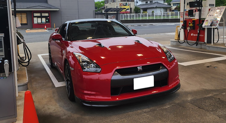 NISSAN GT-Rのヨシさんが投稿したカスタム事例の投稿画像2枚目