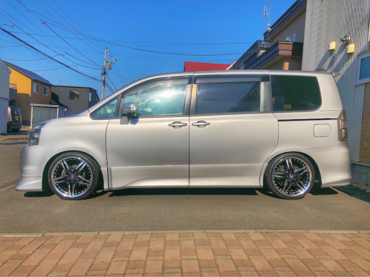 ヴォクシーのヴォクシー70・北海道・絆・洗車・苫小牧に関するカスタム事例の投稿画像3枚目