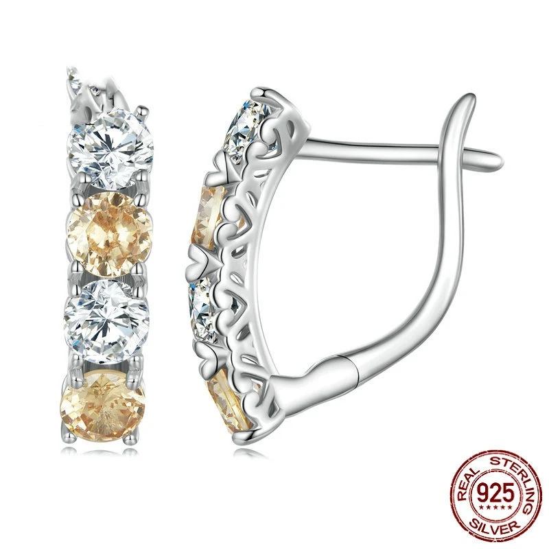 Brincos de prata esterlina de luxo com clip, banhados a platina, proporcionam elegância e sofisticação, ideais para realçar sua beleza.