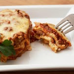 Slow cooker lasagna was pinched from <a href="http://recipes.todaysparent.com/Recipes/View/Slow-cooker-lasagna" target="_blank">recipes.todaysparent.com.</a>