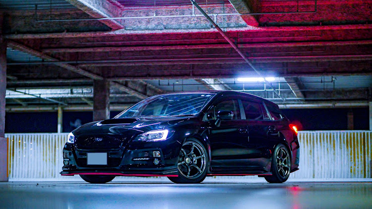 レヴォーグのいつもイイネ&コメントありがとうございます🙇‍♂️・いつもの立体駐車場😎・ADVAN Racing RGⅢ・目立たない豚鼻🥲・ホーン交換😚に関するカスタム事例の投稿画像2枚目