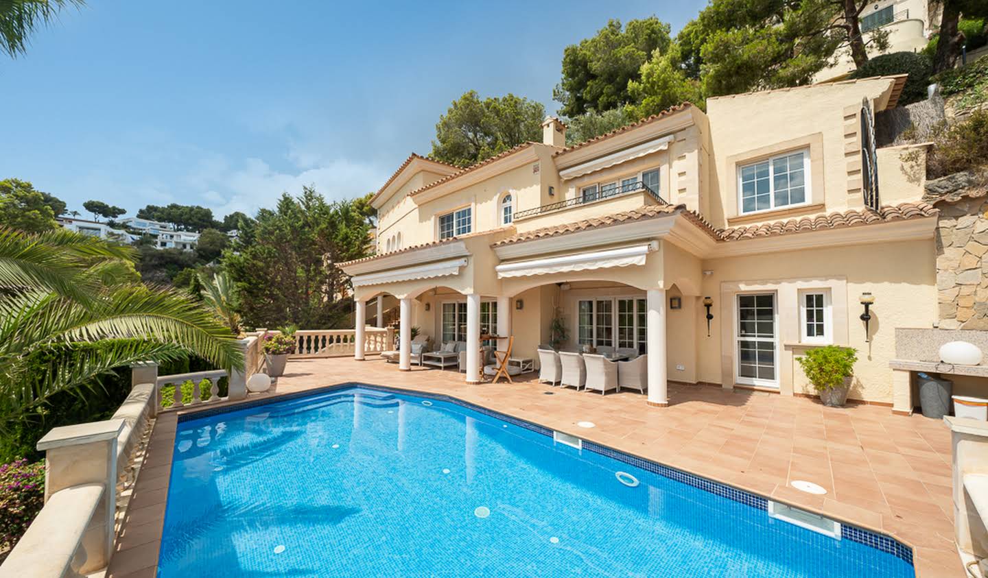 Seaside villa with pool Costa d'en Blanes