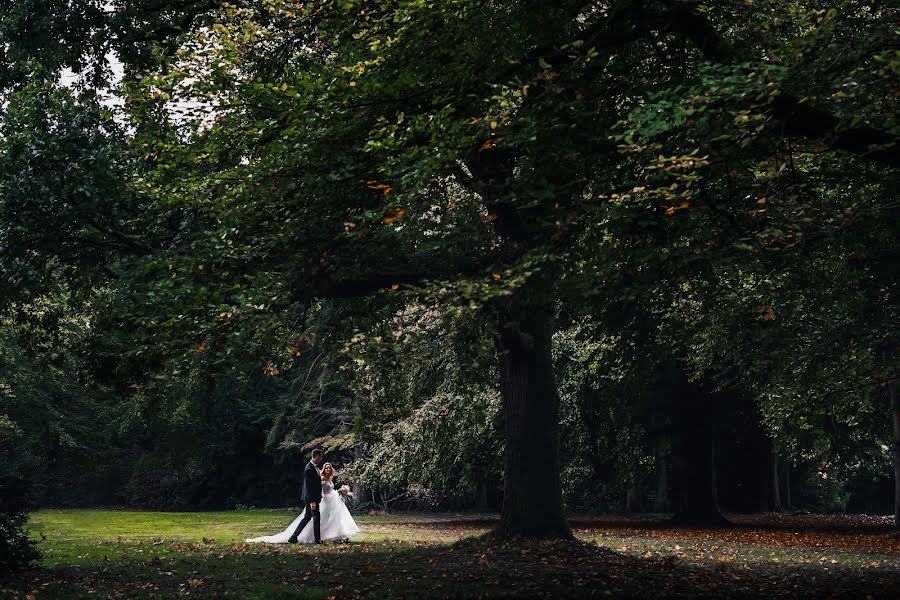 Fotógrafo de casamento Oleksandr Tomchuk (tomchukoleksandr). Foto de 18 de outubro 2022