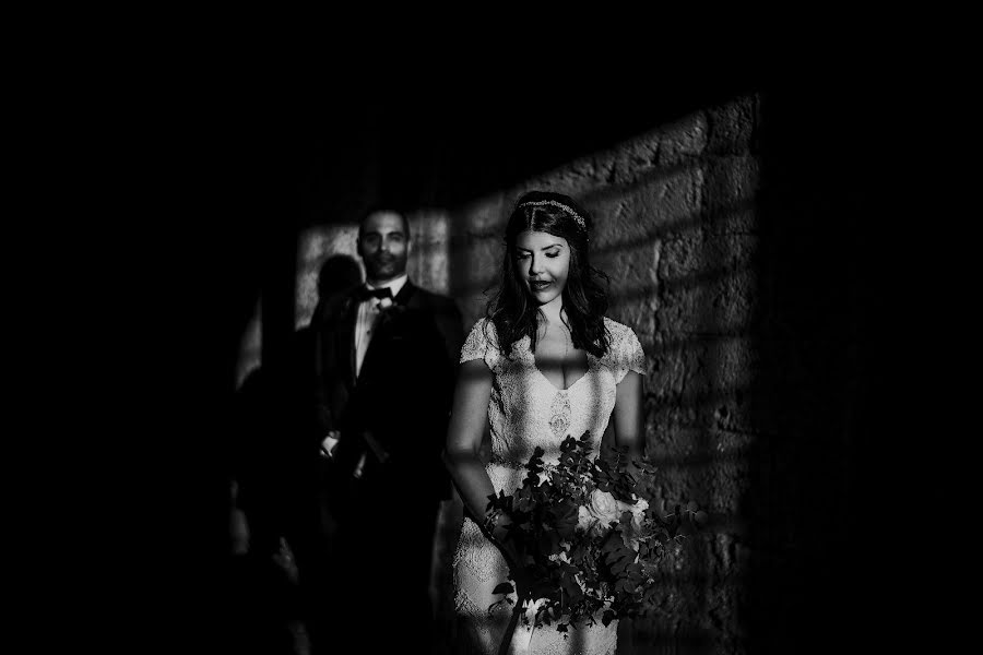 結婚式の写真家Andrea Pitti (pitti)。2019 2月16日の写真