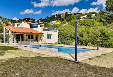 Villa avec piscine 1
