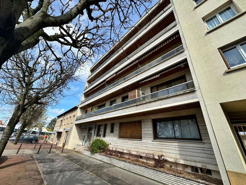 Vente appartement 3 pièces 68 m² à Livry-Gargan (93190), 180 000 €