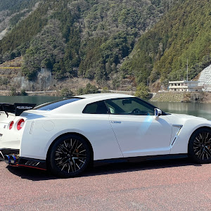 NISSAN GT-R R35