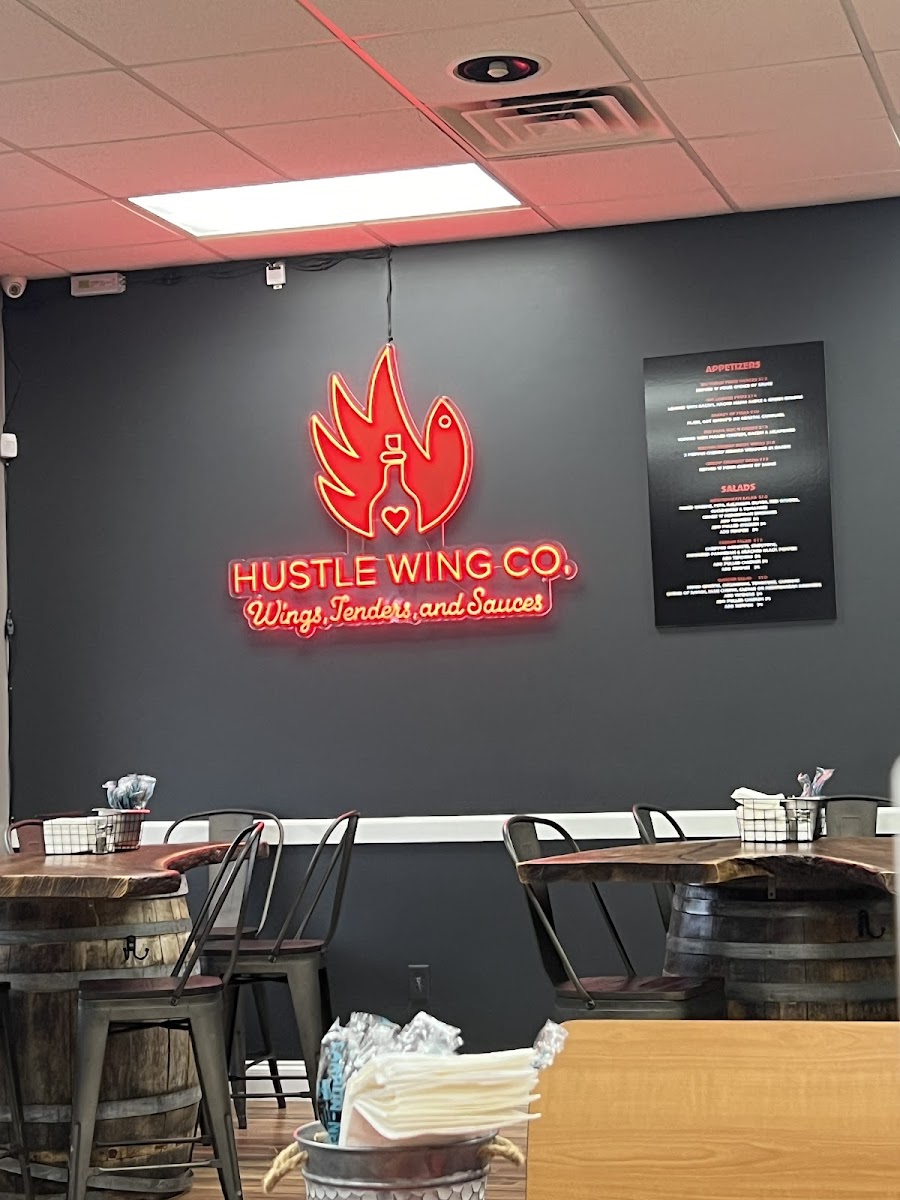 Gluten-Free at Hustle Wing Co.