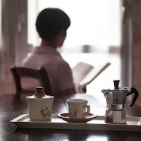 un buon libro e un buon caffè di 