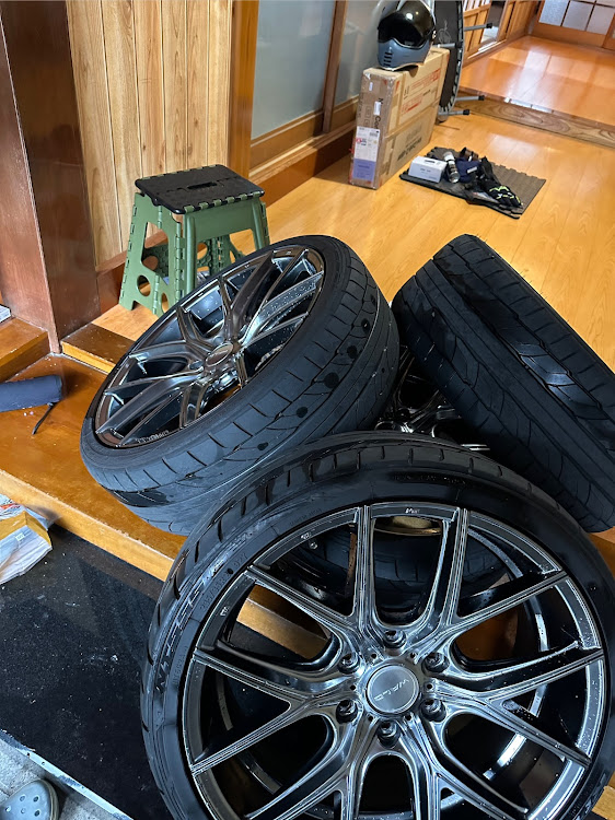 NV350キャラバンのnv350・ハイエース・20インチ・売却に関するカスタム事例の投稿画像1枚目