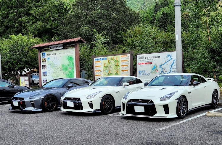 NISSAN GT-Rのchikkunさんが投稿したカスタム事例の投稿画像2枚目