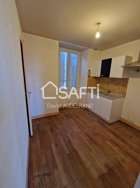 Vente appartement 4 pièces 81 m² à Saint-Maixent-l'Ecole (79400), 88 000 €